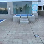 Lucas House 4 *